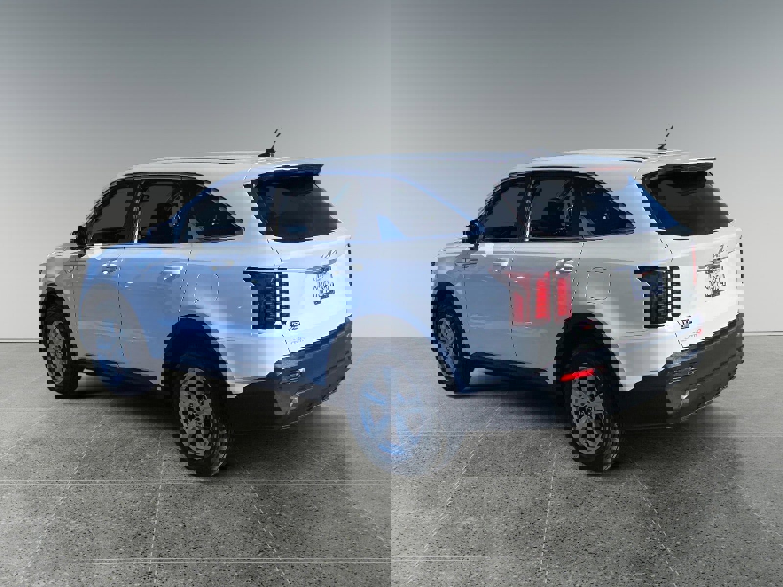 Used 2023 Kia Sorento LX image 3