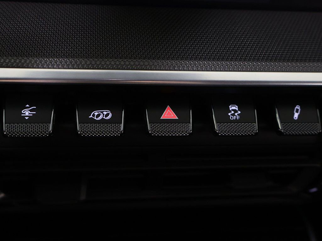 Used 2023 Porsche 911 Turbo image 59