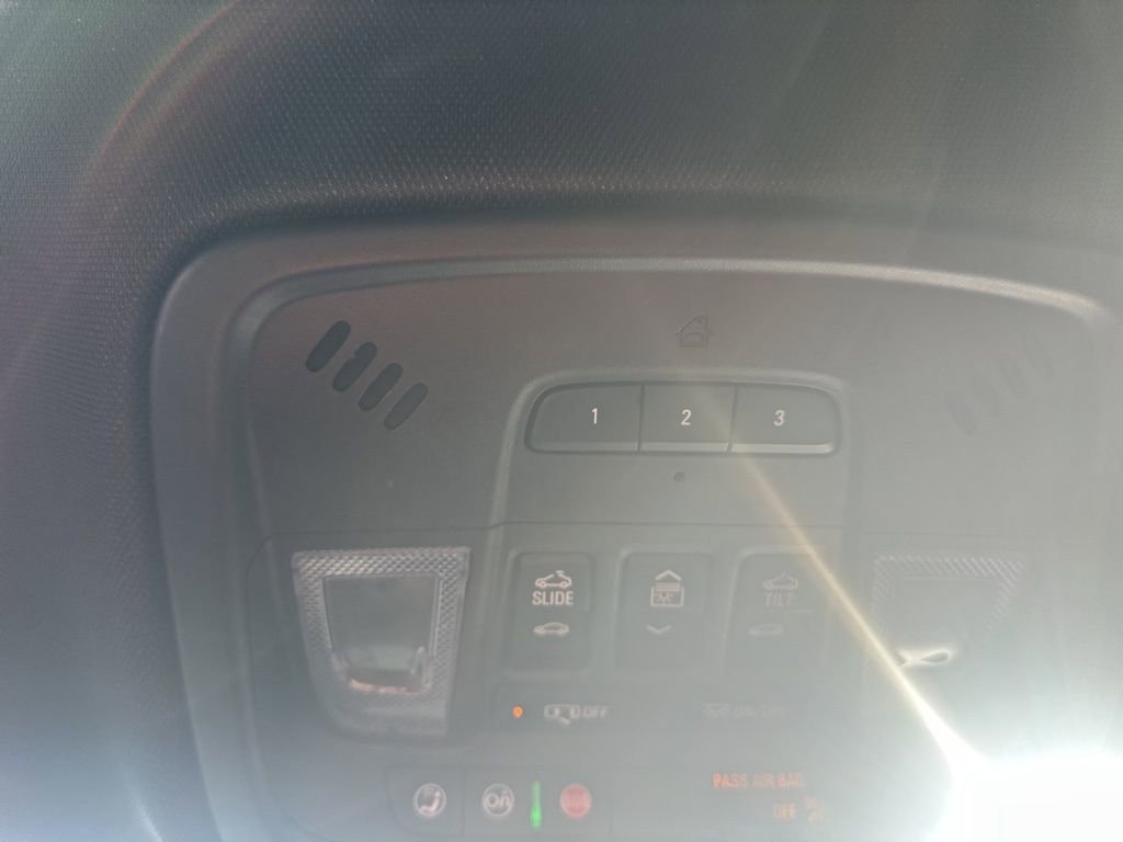 Used 2022 Chevrolet Traverse Premier w/ LPO, Cargo Package image 23