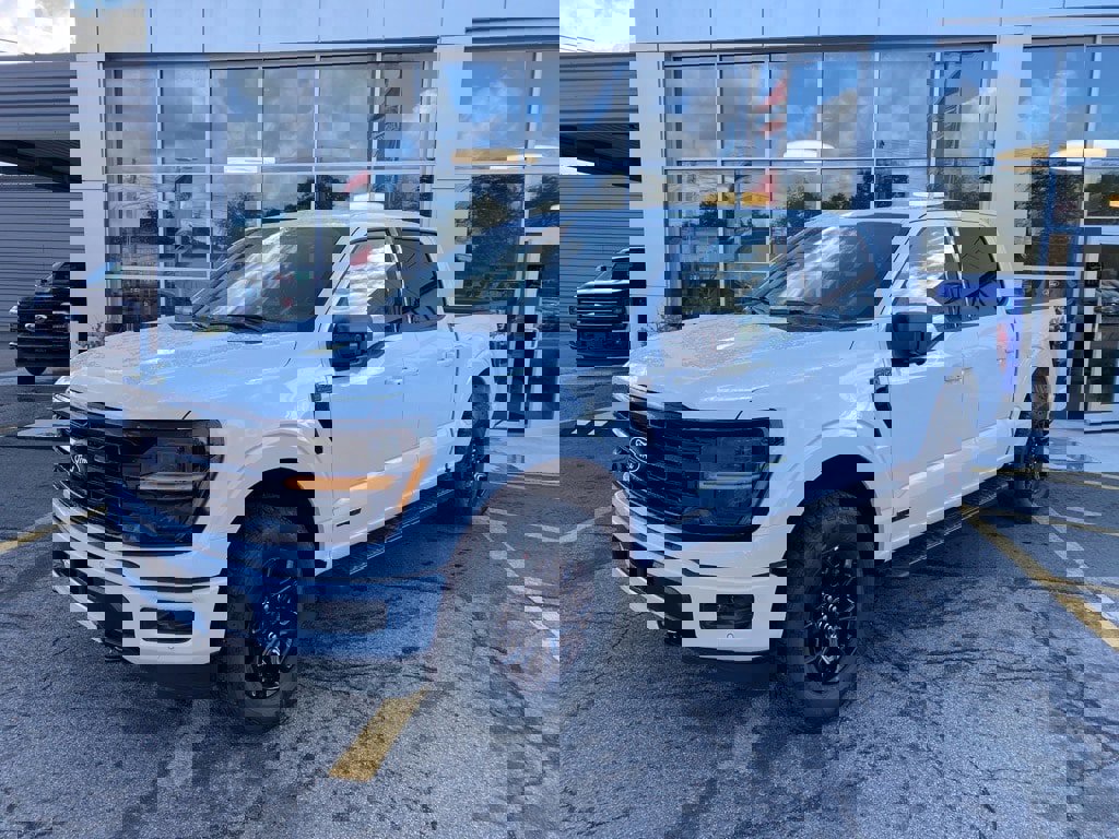 New 2025 Ford F150 XLT image 1