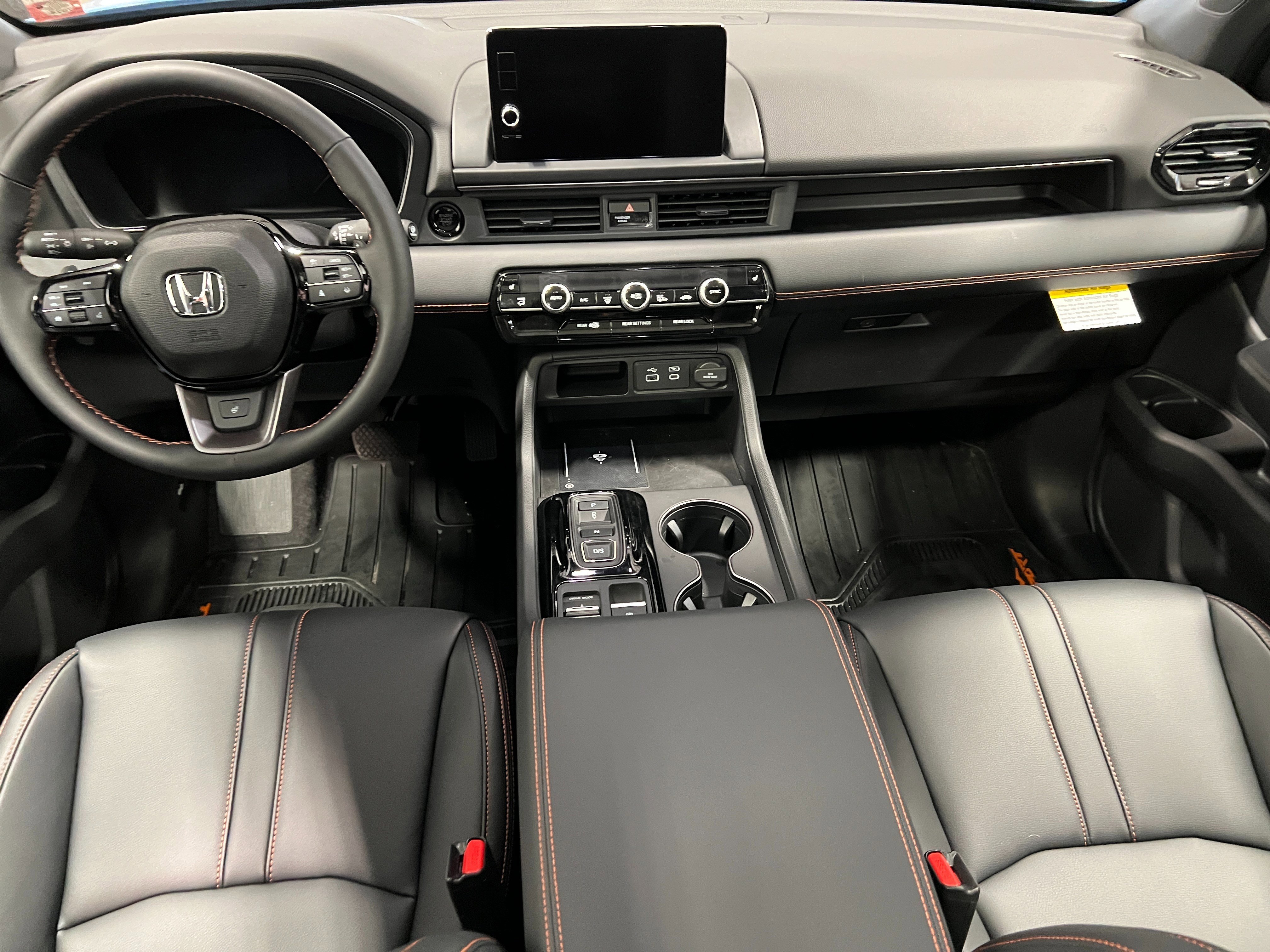 New 2025 Honda Pilot TrailSport image 19