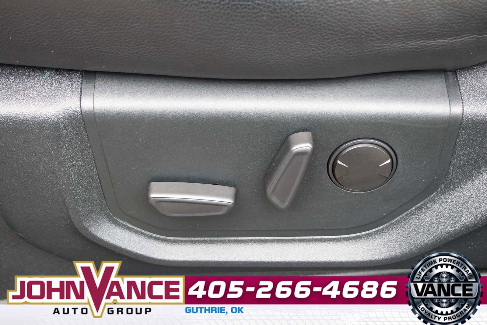 Used 2021 Ford F450 Lariat w/ Lariat Ultimate Package AWD/4WD image 28