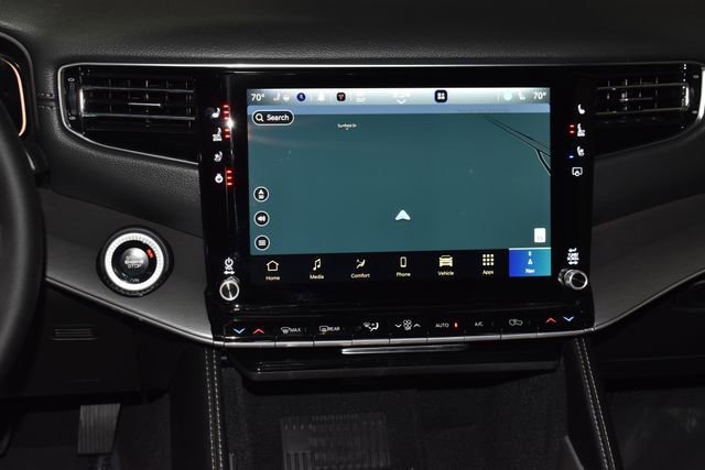 New 2026 Jeep Grand Wagoneer Limited AWD/4WD image 14