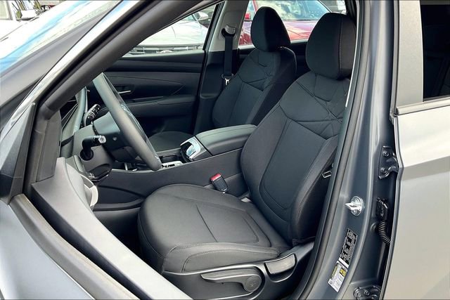 Used 2025 Hyundai Tucson SE image 9