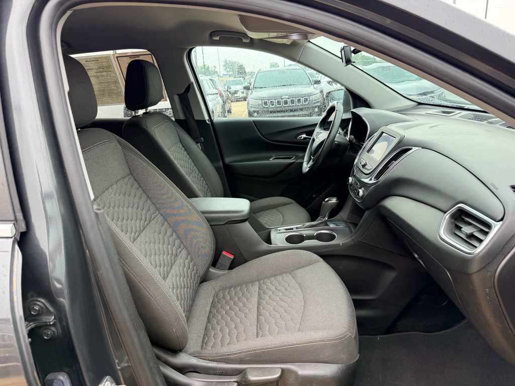 Used 2021 Chevrolet Equinox LT FWD image 11