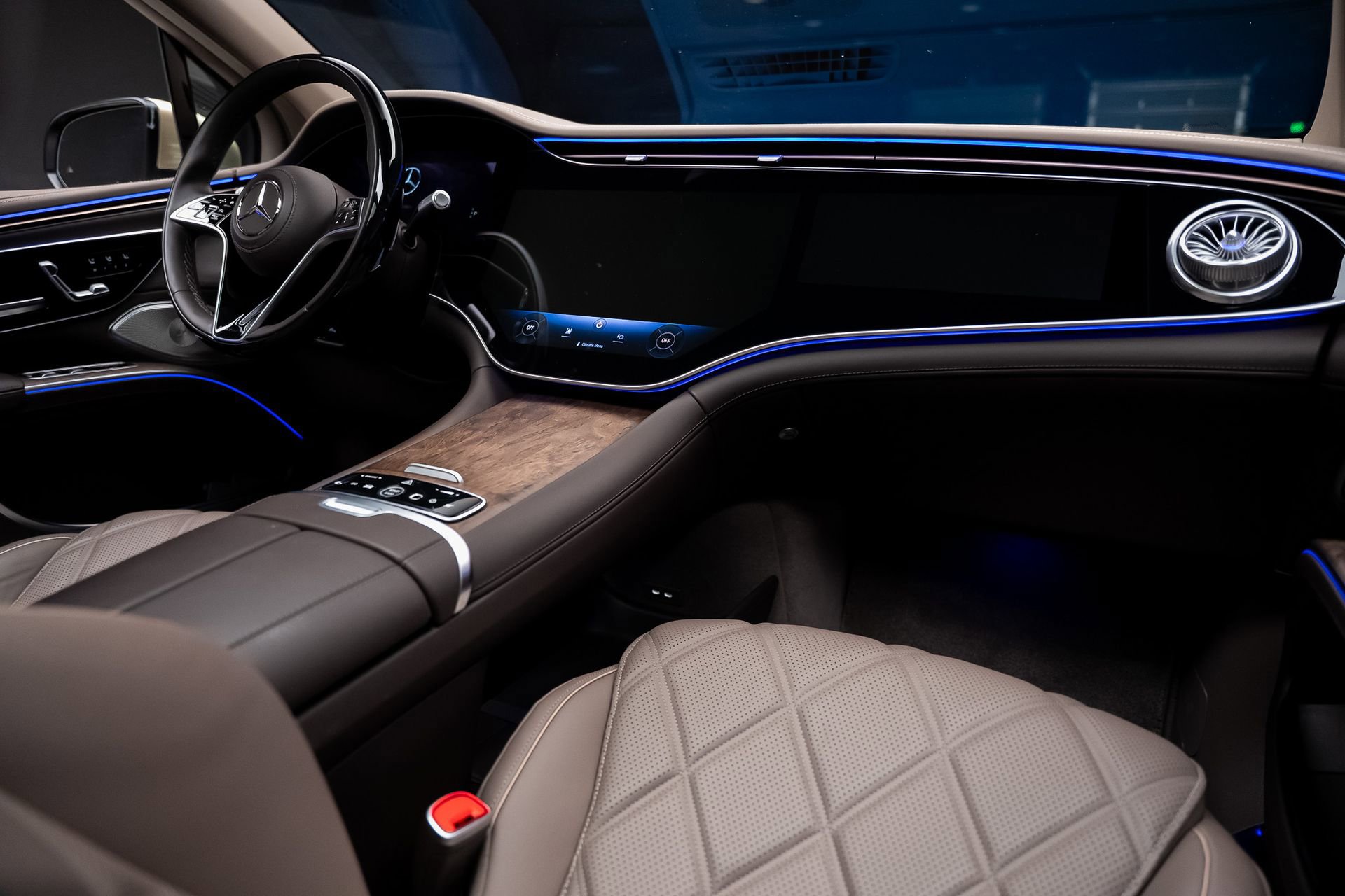Used 2024 Mercedes-Benz Maybach EQS 680 4MATIC image 60