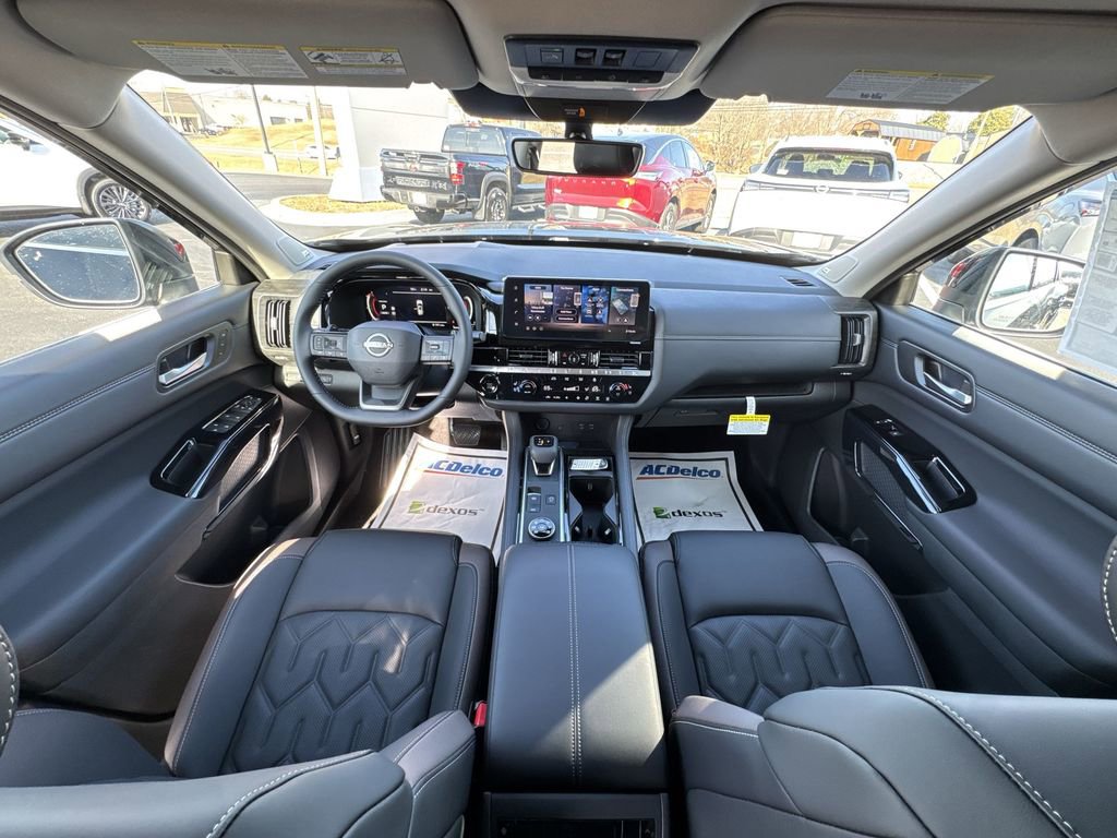 New 2026 Nissan Pathfinder Platinum image 21