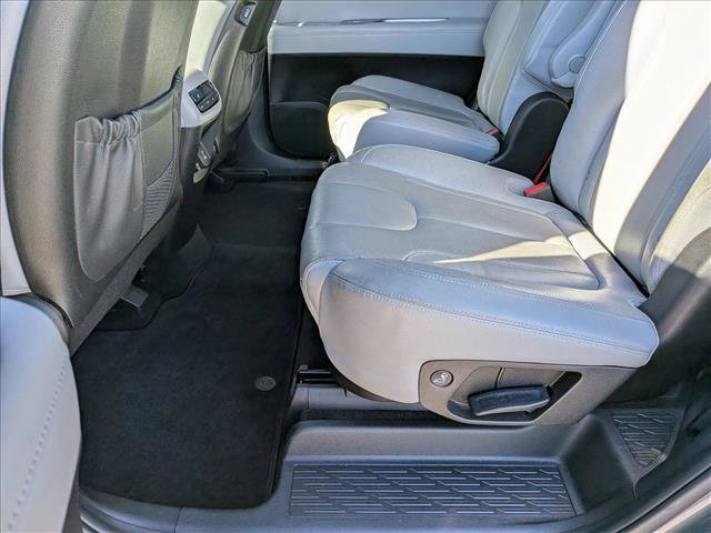 Used 2021 Hyundai Palisade SEL w/ Premium Package image 19