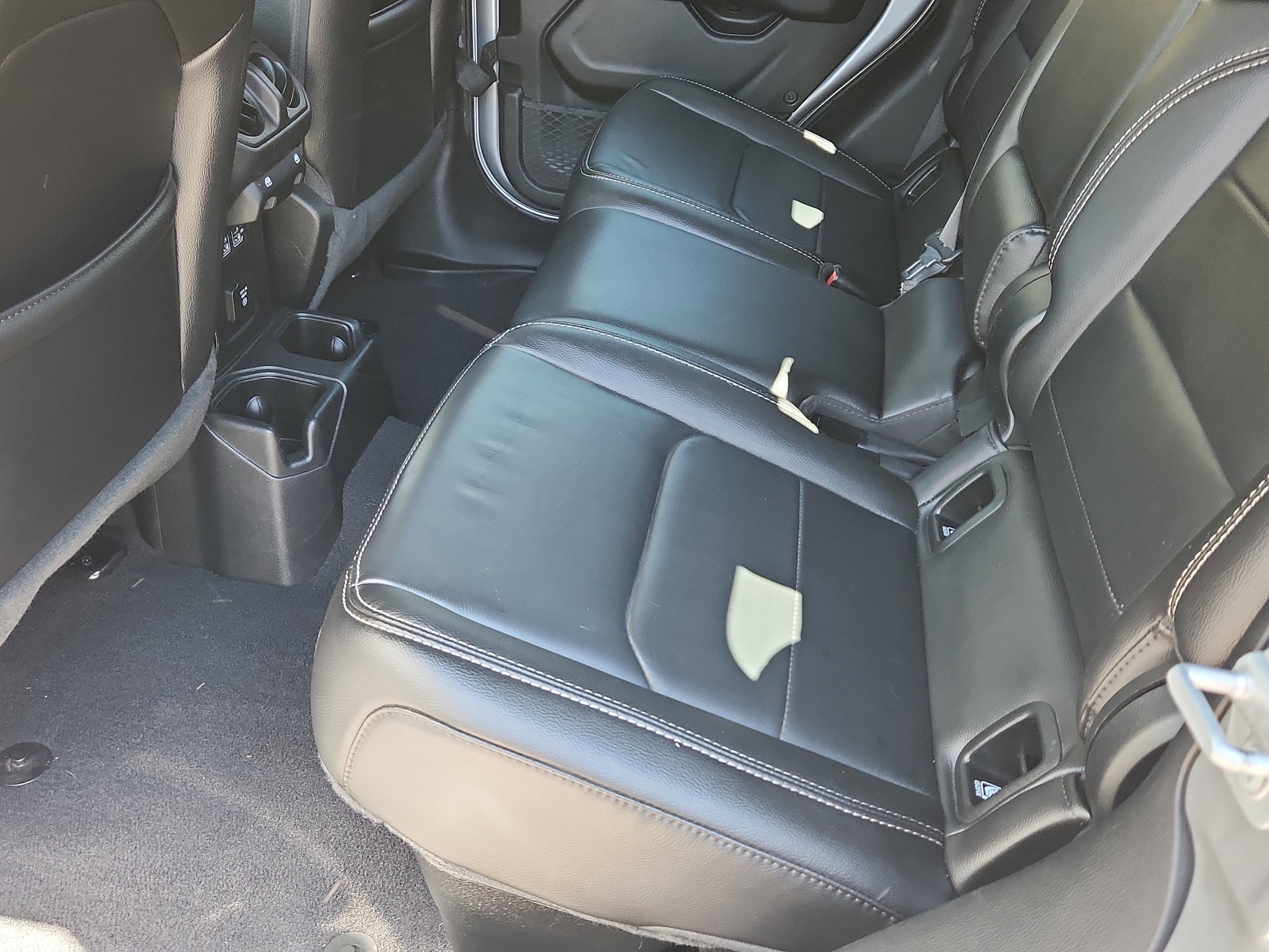 Used 2021 Jeep Gladiator Overland w/ Popular Equipment Package image 9