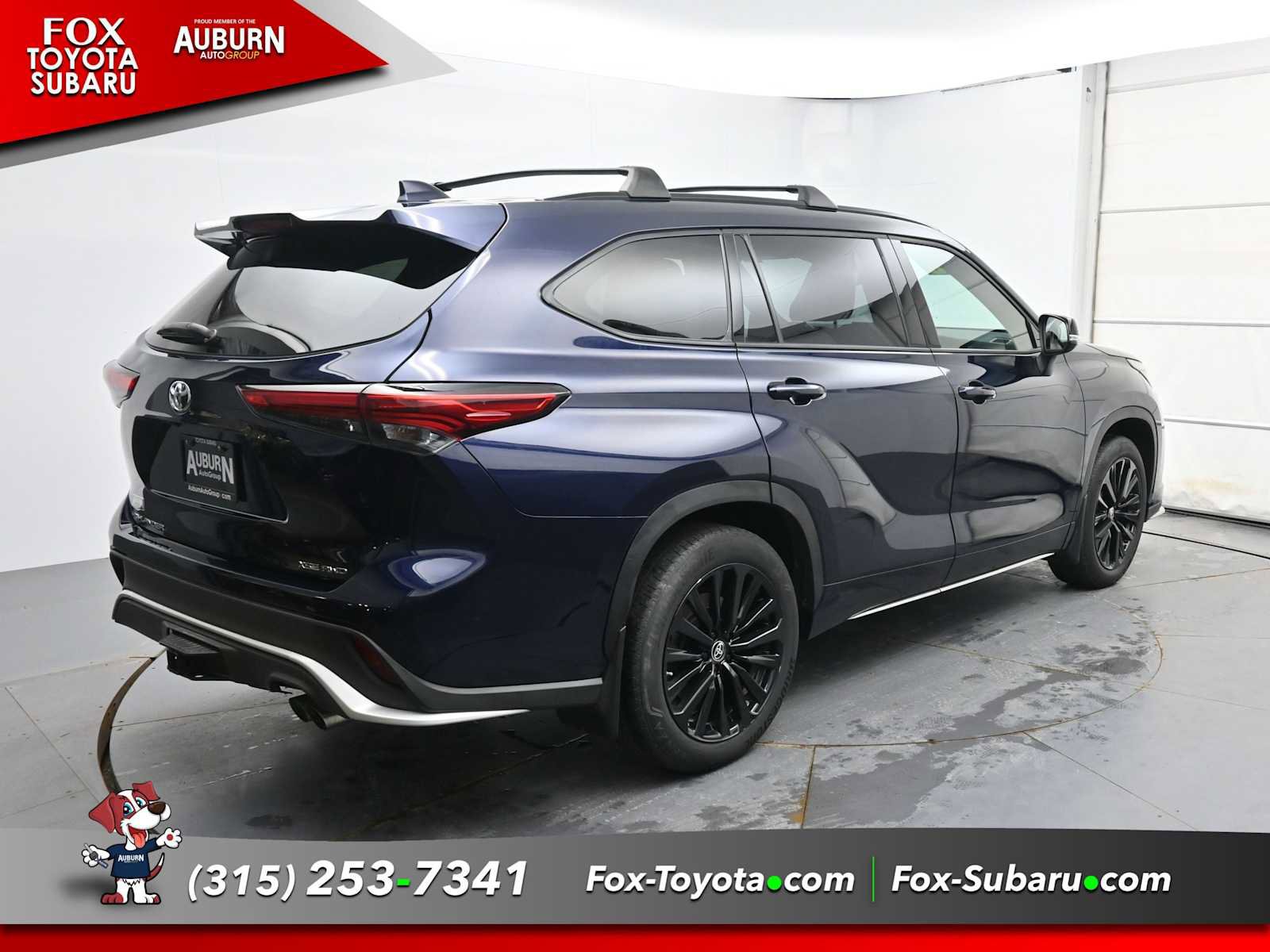 Used 2023 Toyota Highlander XSE AWD/4WD image 12