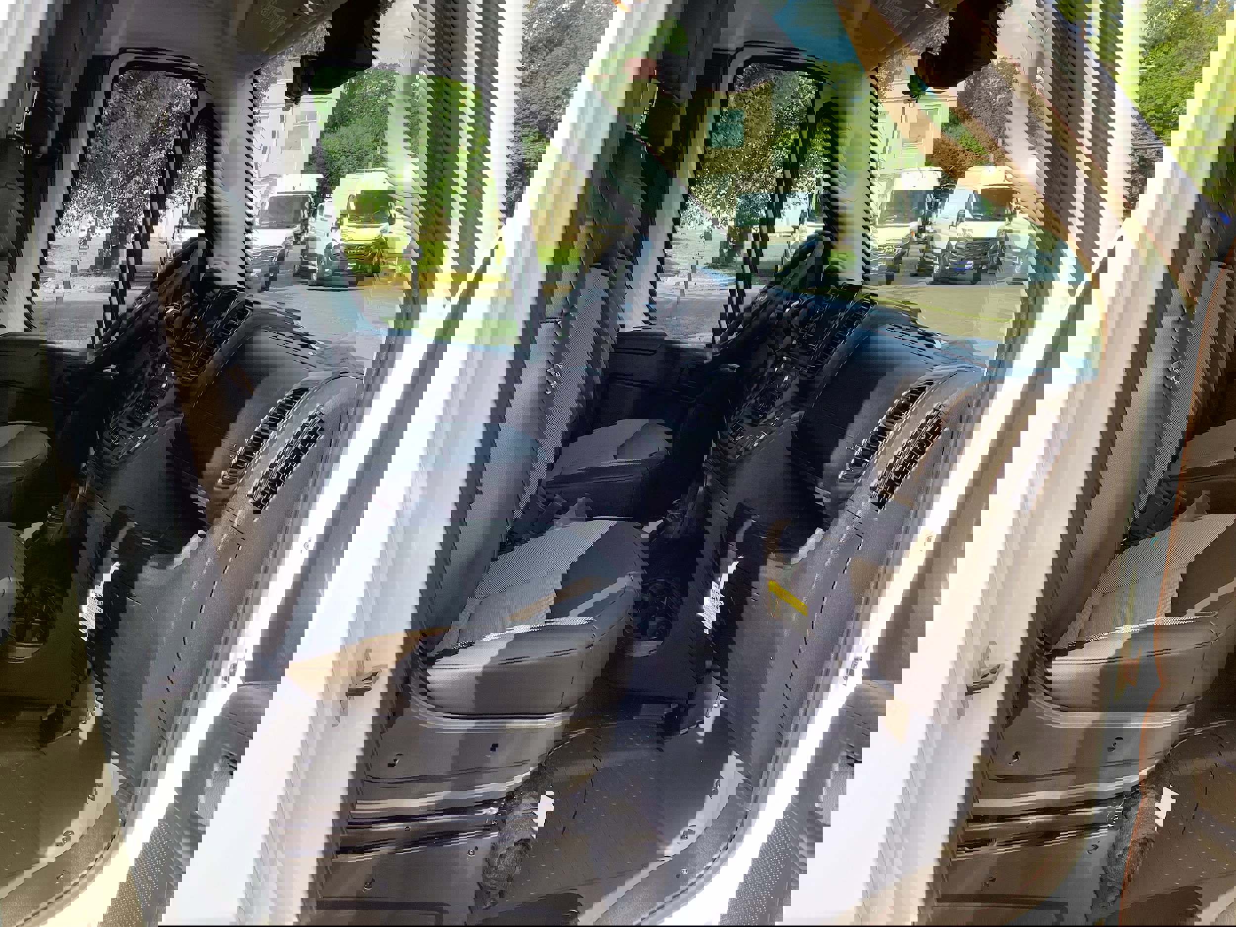 New 2025 RAM ProMaster 1500 w/ Safety Group image 9