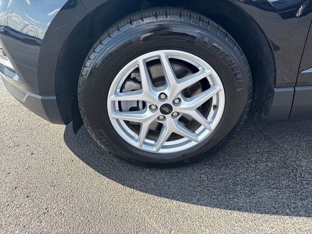 Used 2024 Ford Edge SEL image 30