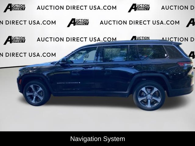 Used 2023 Jeep Grand Cherokee L Limited AWD/4WD image 2