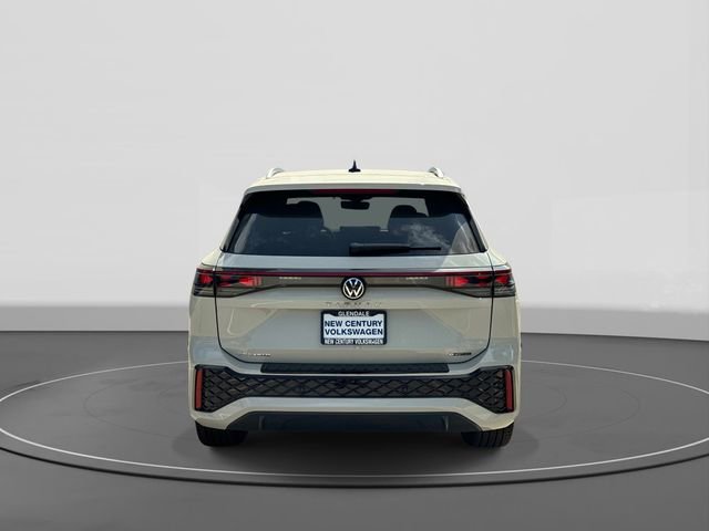New 2026 Volkswagen Tiguan SEL R-Line image 4