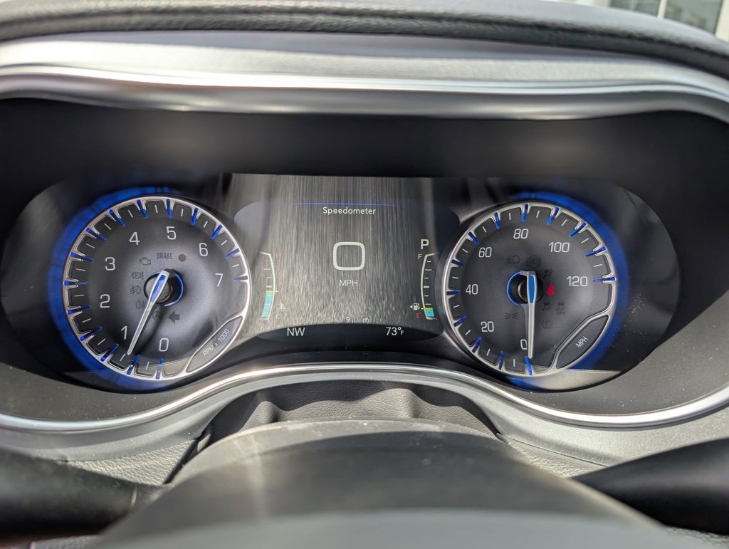 New 2026 Chrysler Pacifica Limited image 23