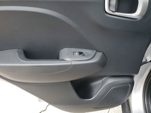 New 2026 Hyundai Venue SE image 15