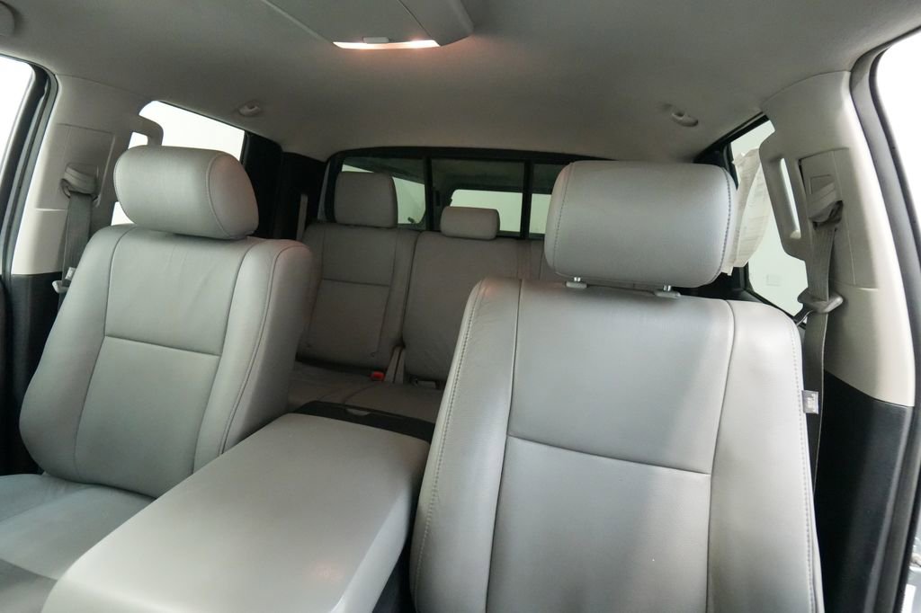 Used 2012 Toyota Tundra Limited w/ Memory Pkg image 16