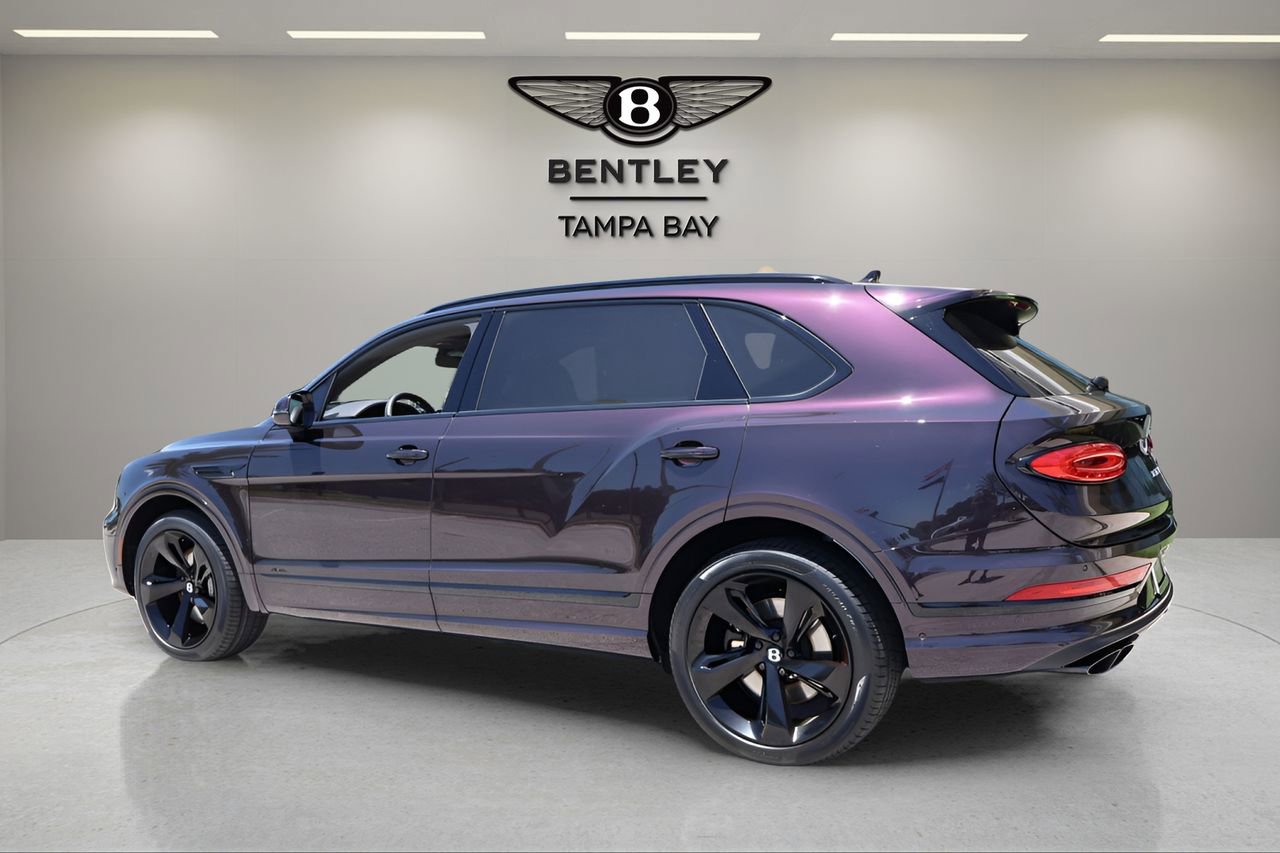 Used 2023 Bentley Bentayga Extended Wheelbase AWD/4WD image 3
