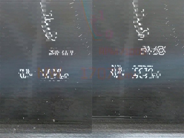 Used 2024 Cadillac XT4 Premium Luxury image 31