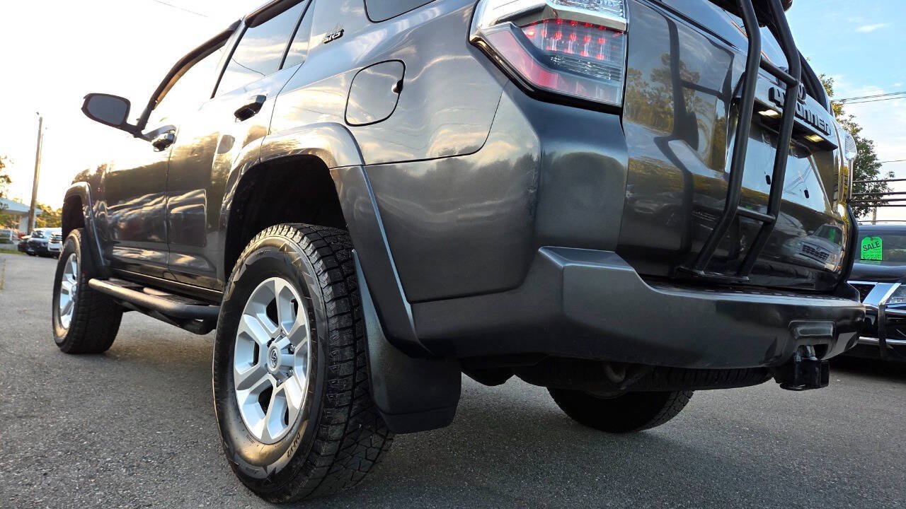 Used 2014 Toyota 4Runner SR5 AWD/4WD image 15