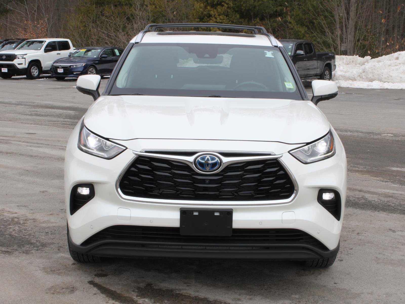 Used 2021 Toyota Highlander Limited image 2