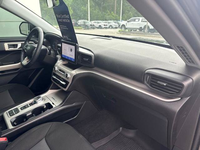 Certified 2024 Ford Explorer XLT RWD image 33