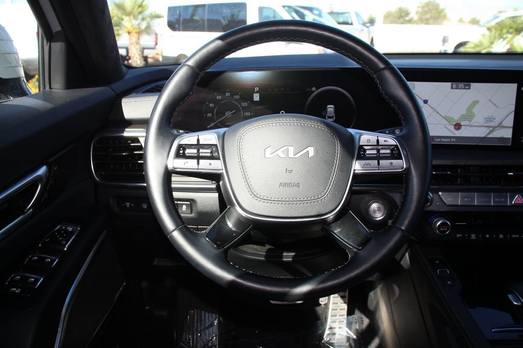 Used 2025 Kia Telluride SX Prestige X-Pro AWD/4WD image 16