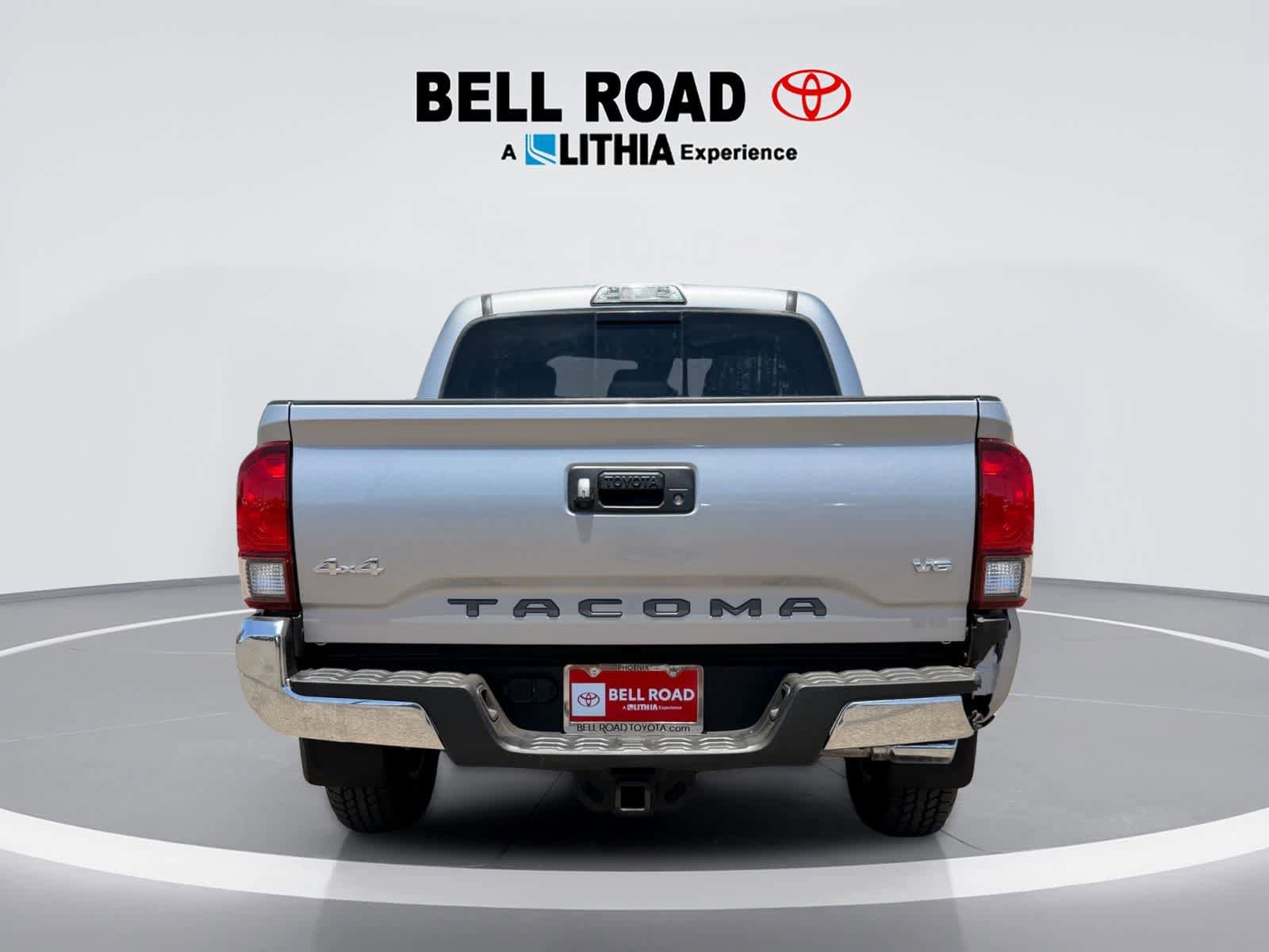 Used 2019 Toyota Tacoma SR5 AWD/4WD image 5