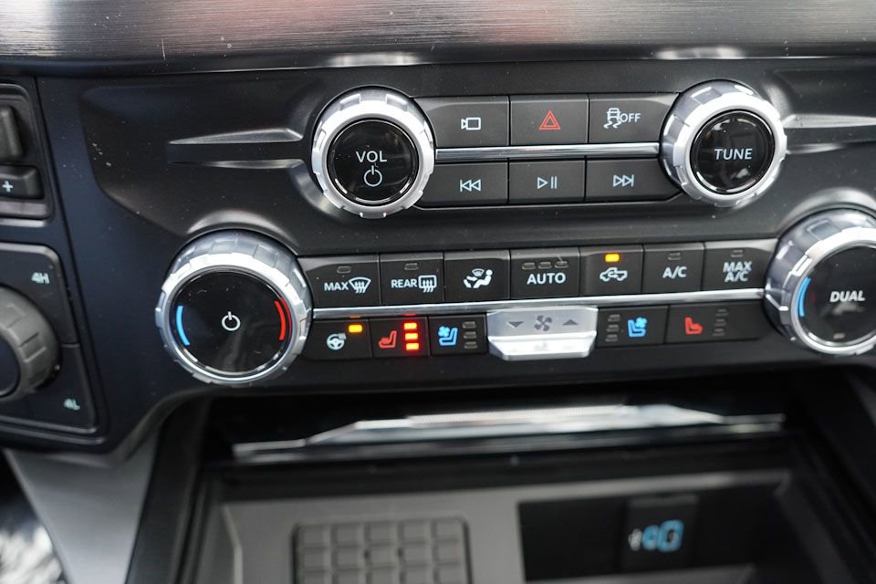 New 2026 Ford F350 Lariat w/ Lariat Ultimate Package image 17