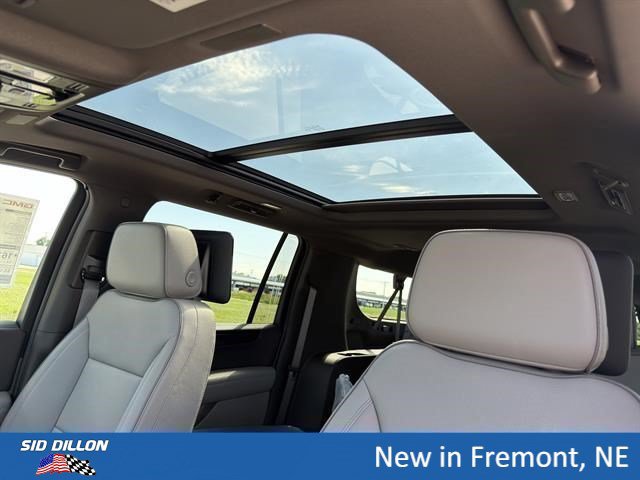 New 2026 GMC Yukon XL Elevation w/ Elevation Premium Package AWD/4WD image 18