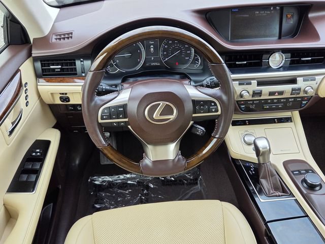 Used 2016 Lexus ES 350 w/ Premium Package w/Wood Trim FWD image 14