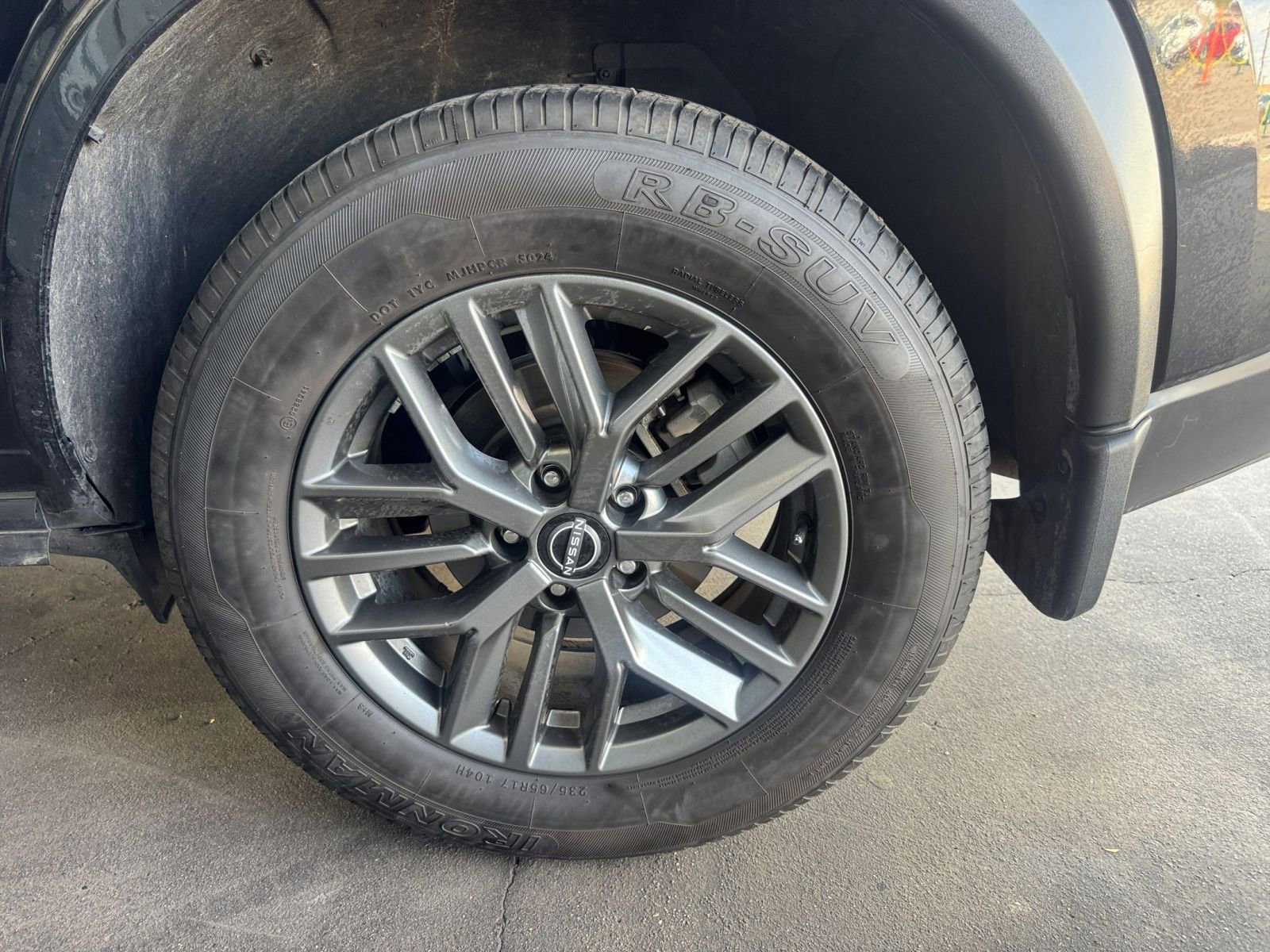 Used 2023 Nissan Rogue S image 28