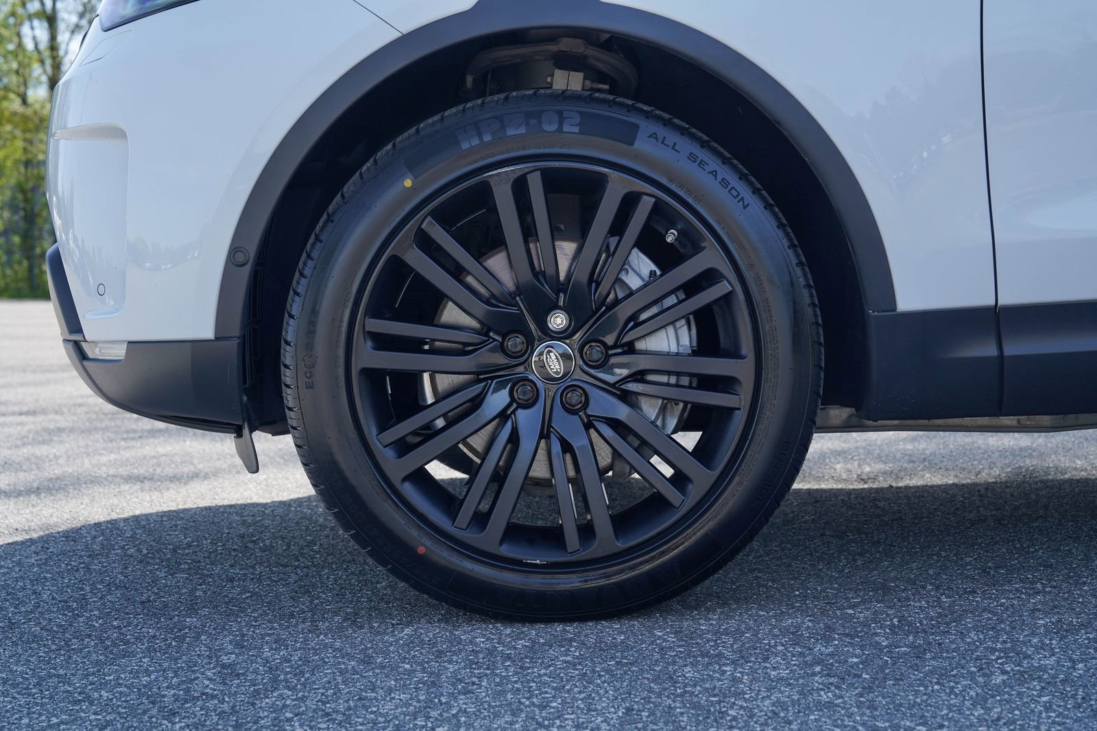 Used 2018 Land Rover Discovery HSE Luxury image 9