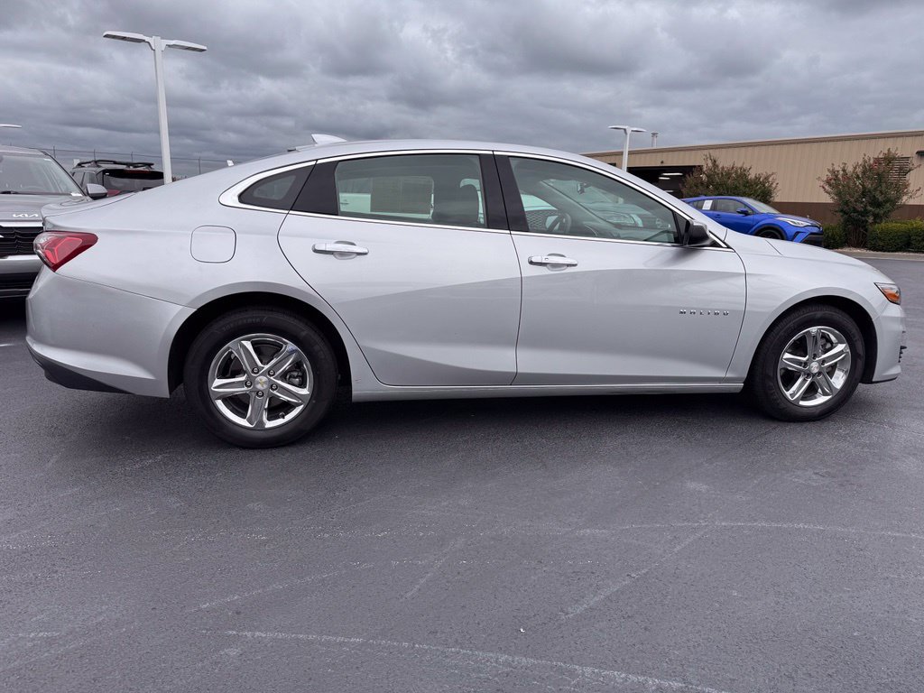 Used 2022 Chevrolet Malibu LT FWD image 6