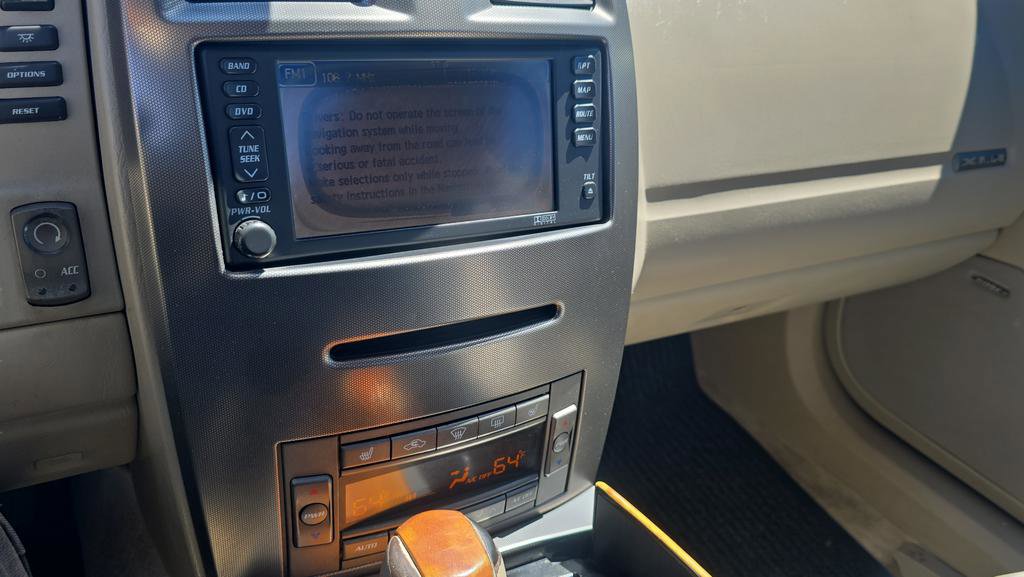 Used 2005 Cadillac XLR RWD image 20