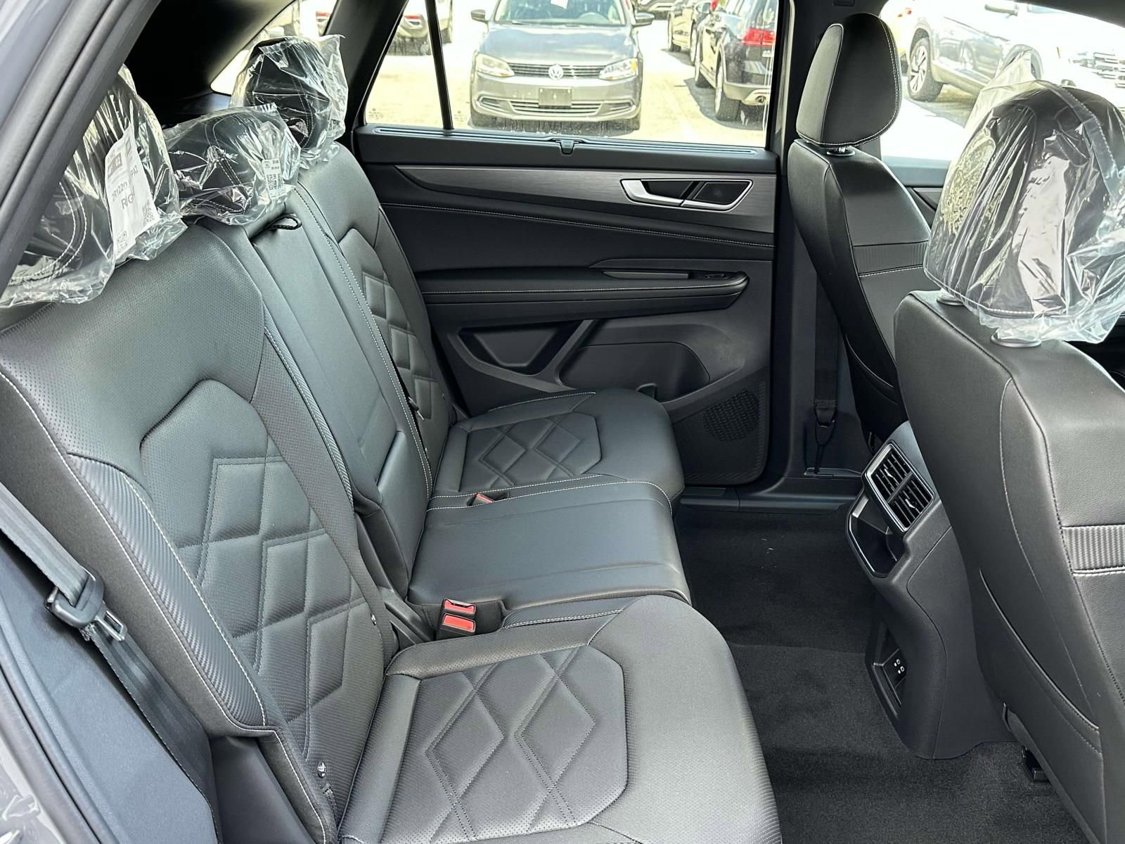 New 2026 Volkswagen Atlas Cross Sport SE image 14