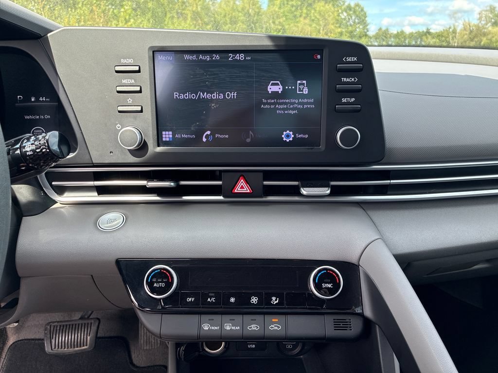Used 2022 Hyundai Elantra SEL FWD image 18