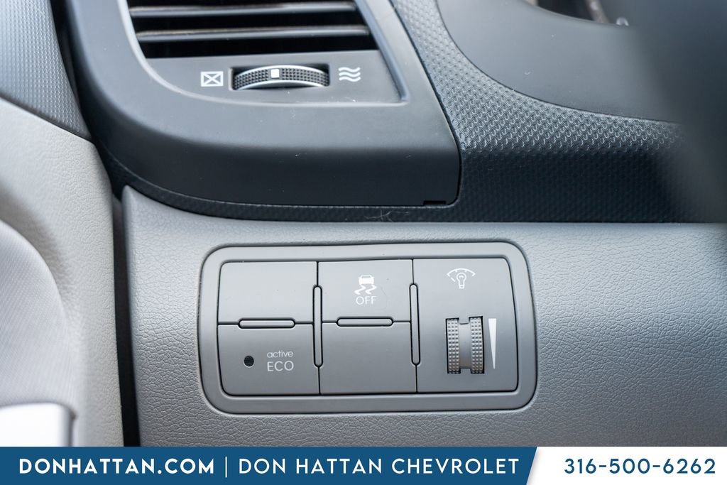 Used 2016 Hyundai Accent SE image 14