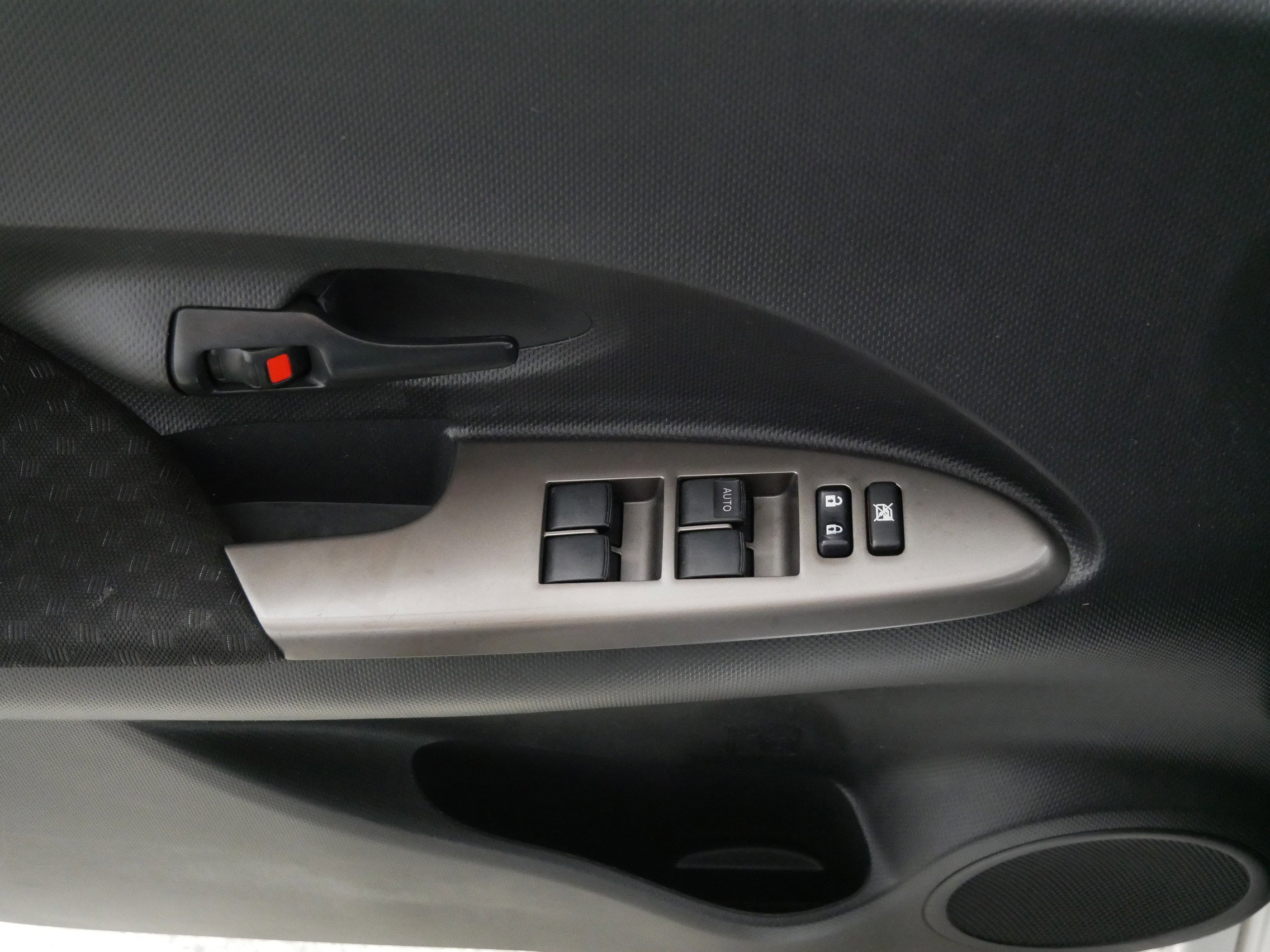 Used 2012 Scion xD image 19