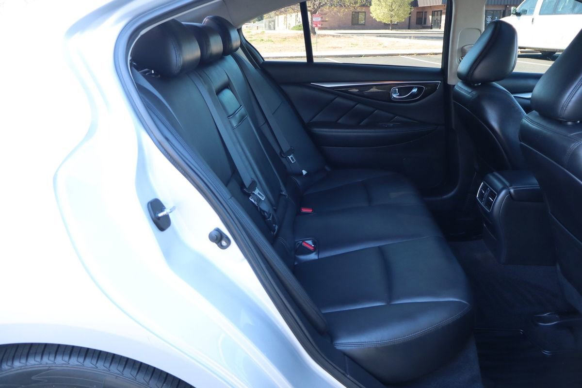 Used 2018 INFINITI Q50 Luxe w/ Essential Package (3.0T Luxe) image 21