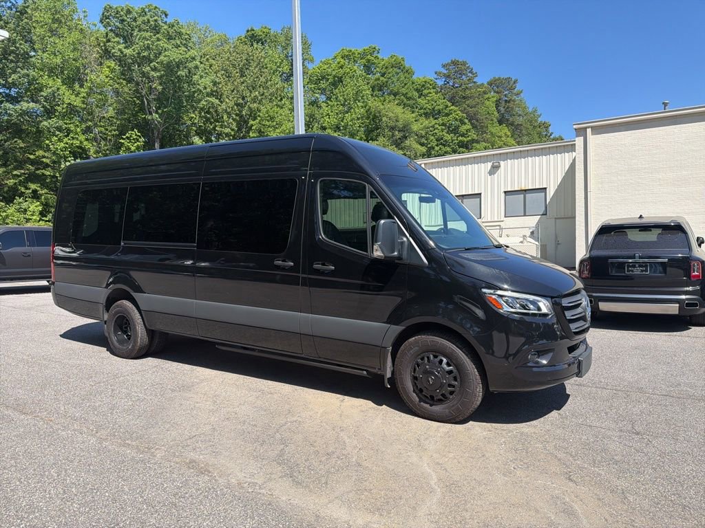 Used 2024 Mercedes-Benz Sprinter 3500 image 14