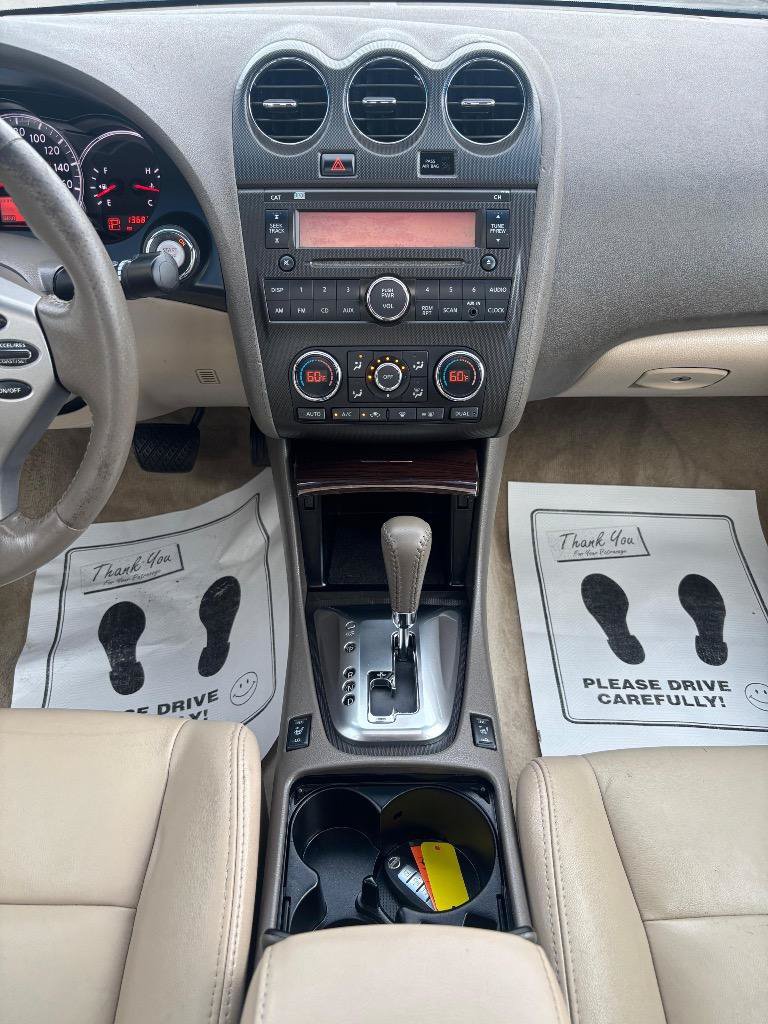 Used 2011 Nissan Altima 2.5 SL w/ 2.5SL Pkg FWD image 19