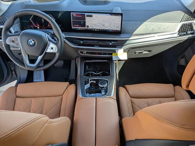 Used 2026 BMW X7 xDrive40i w/ Premium Package AWD/4WD image 15