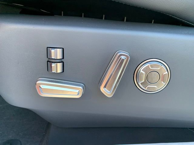 New 2026 Lincoln Nautilus Reserve AWD/4WD image 14