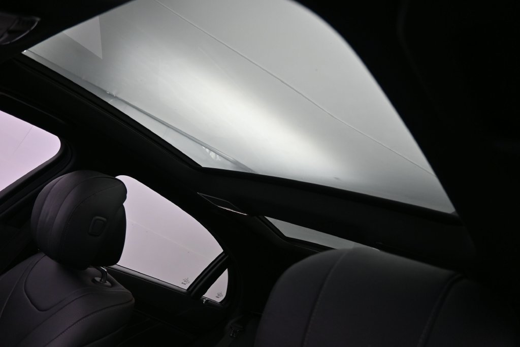 Used 2020 Mercedes-Benz S 450 Sedan image 11