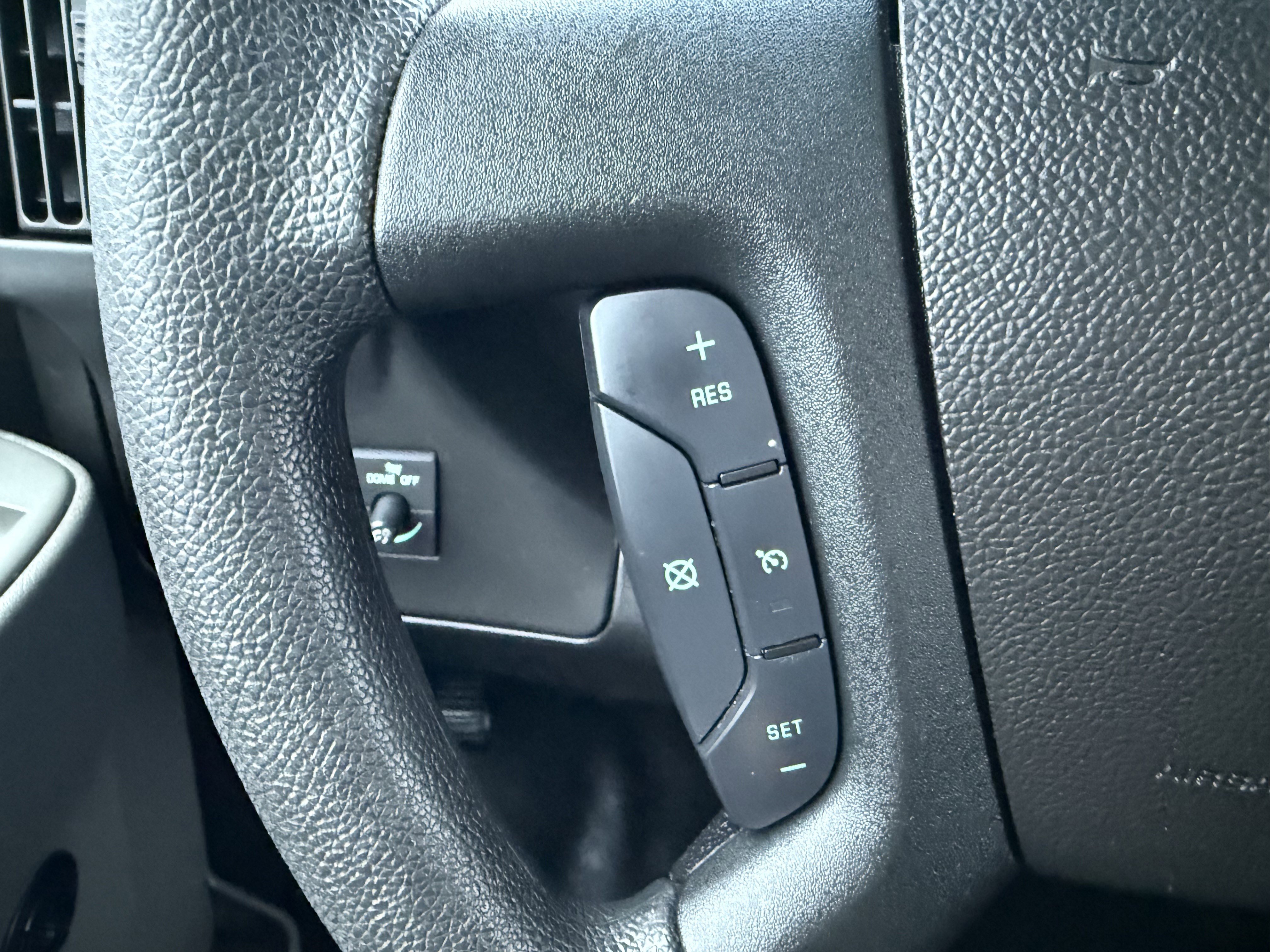 Used 2018 GMC Savana 3500 LT w/ LT Preferred Equipment Group image 19