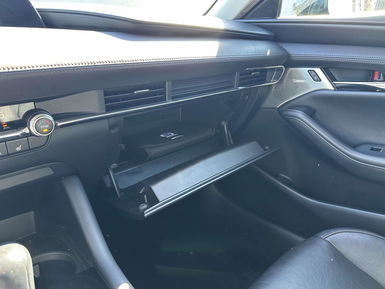 Used 2020 MAZDA MAZDA3 Premium Package image 18