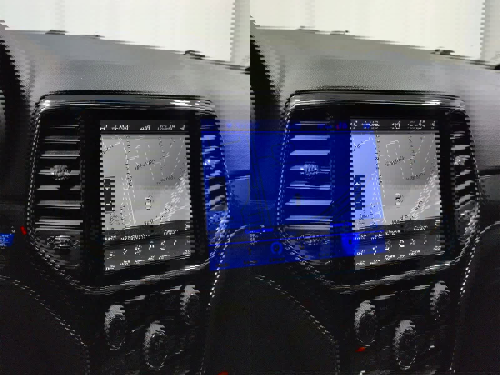 Certified 2019 Jeep Grand Cherokee Trailhawk w/ Interior Metal Package image 29