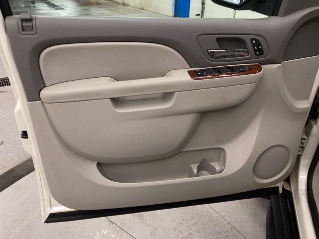 Used 2012 Chevrolet Tahoe LTZ AWD/4WD image 27