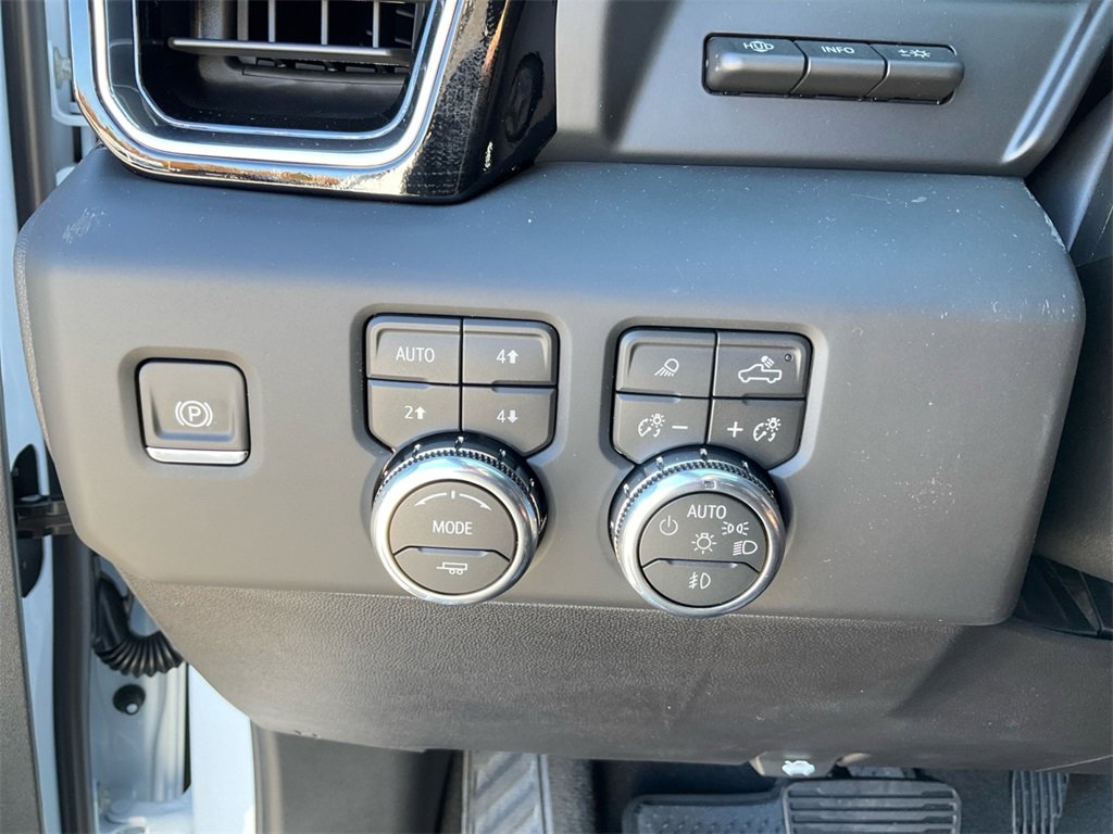 New 2026 GMC Sierra 1500 Denali Ultimate image 11